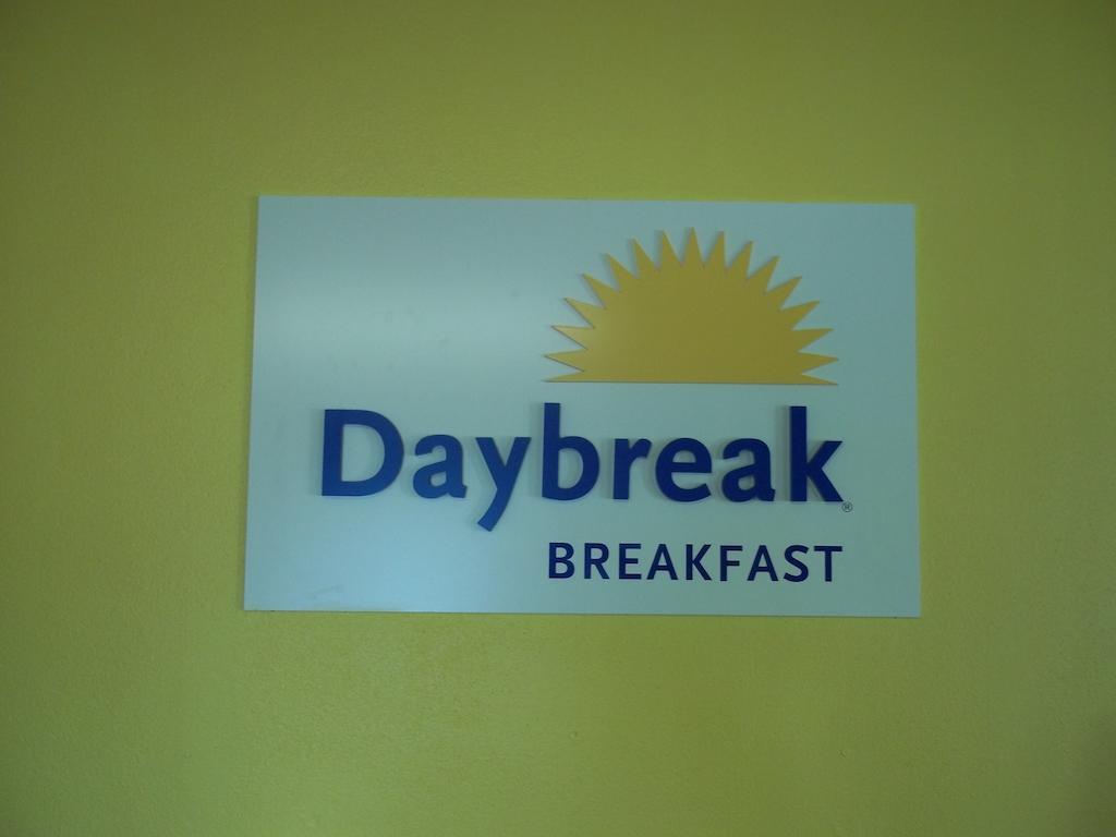 Days Inn By Wyndham Fond Du Lac Εξωτερικό φωτογραφία